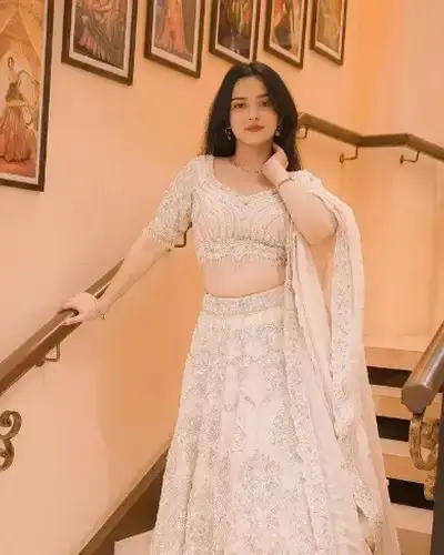 Escort Shahkot